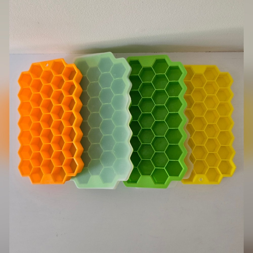 Set of 4 Silicone Honeycomb Ice Cube Trays – Multicolor Freezer Molds